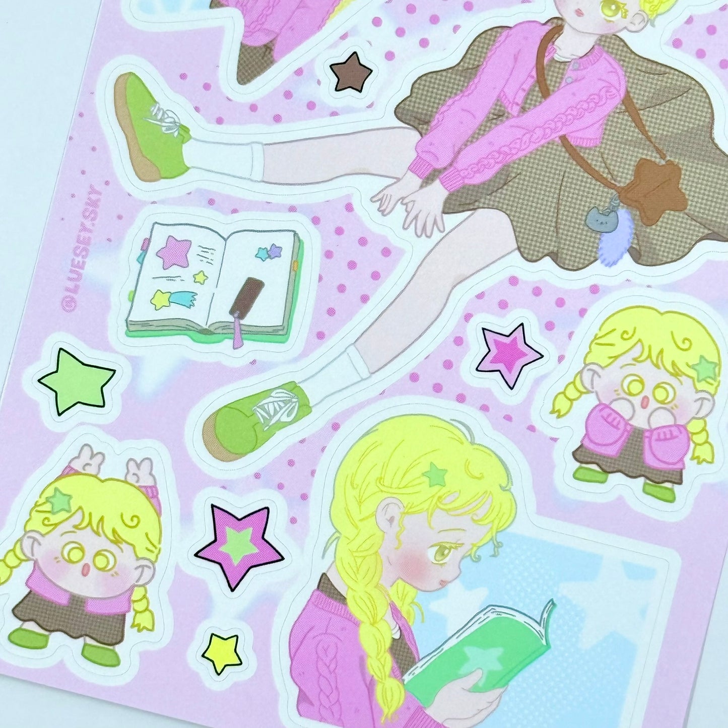 Luesey Sky Star Girls - Dandy Mail
