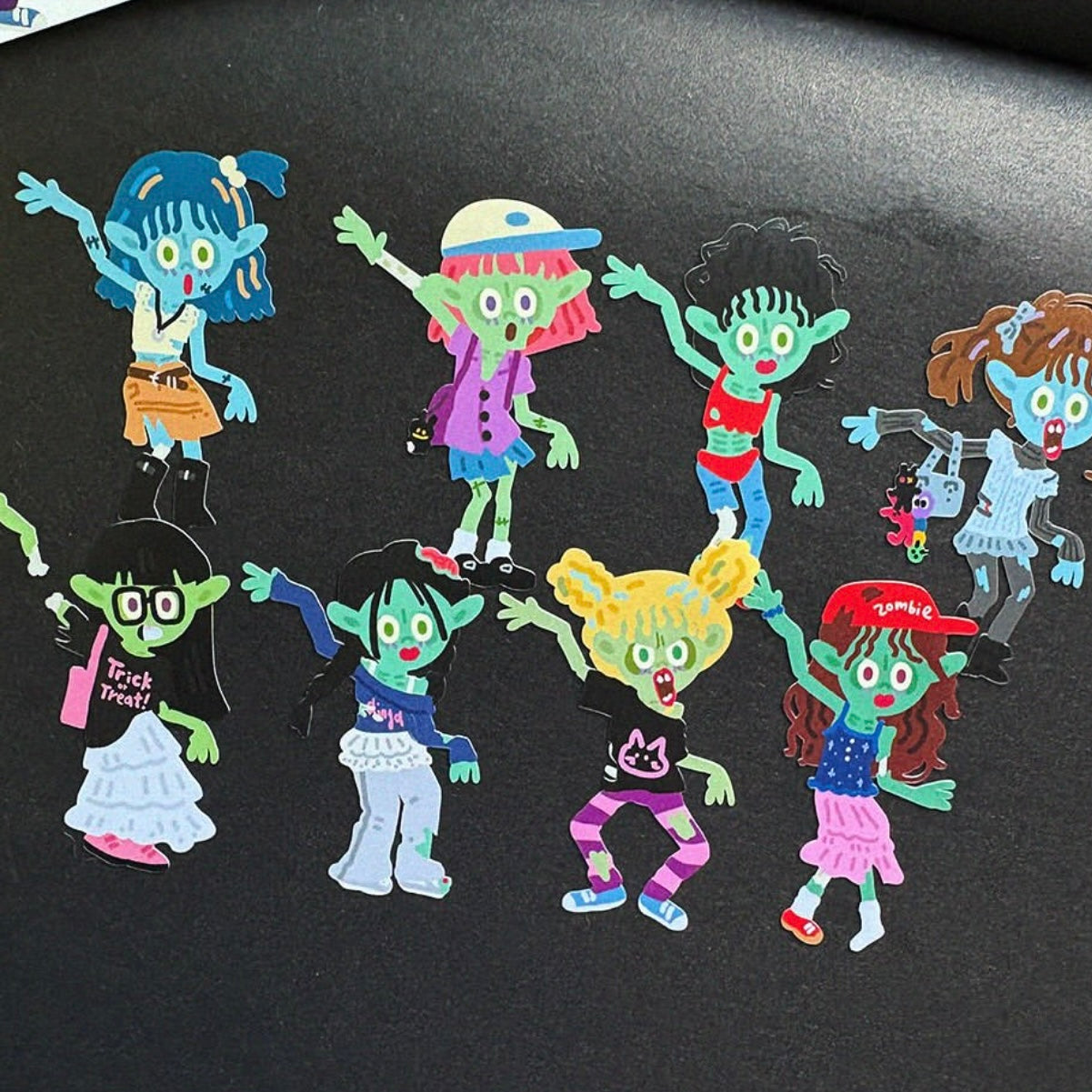 Dinga Mart Zombie Girls